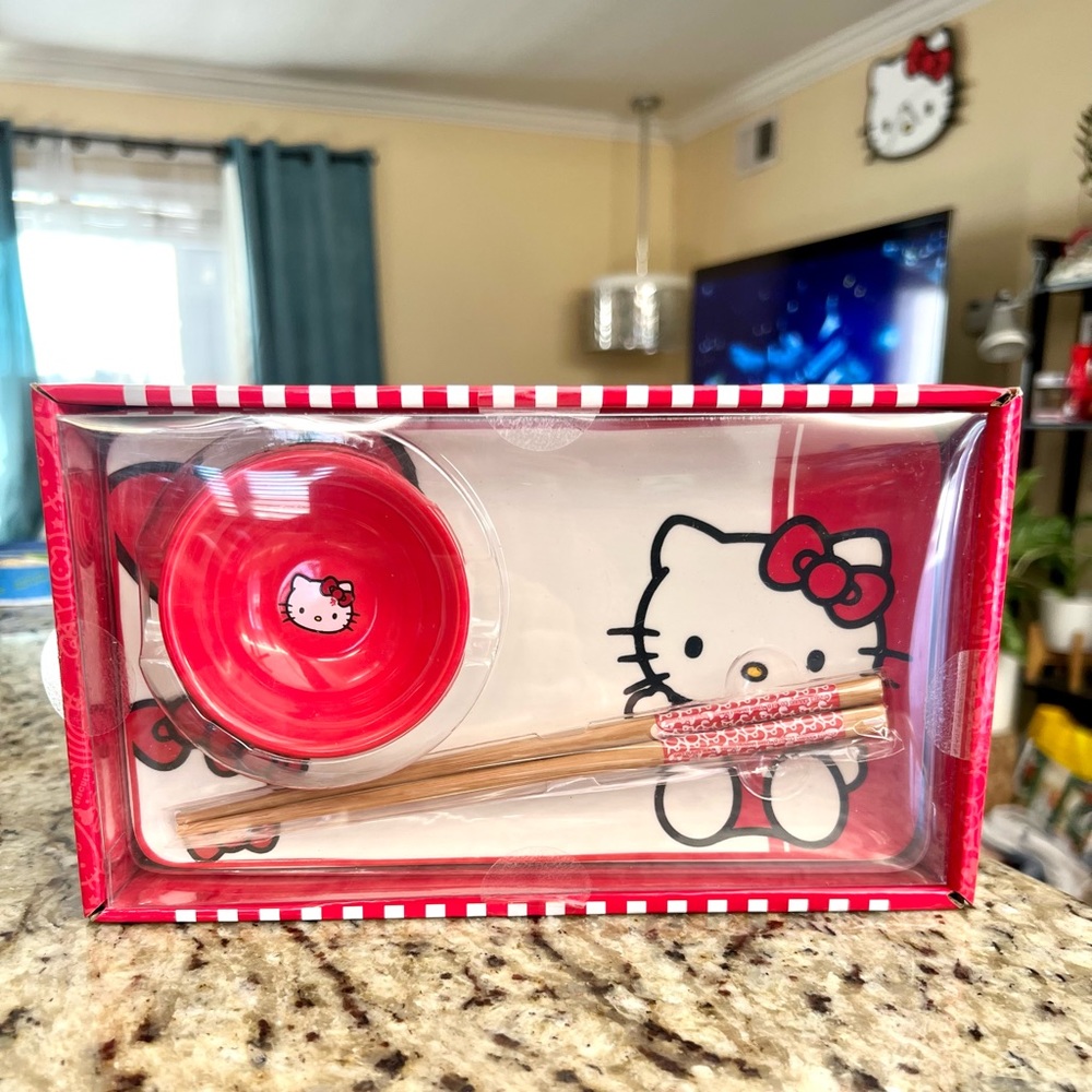 HELLO KITTY Sushi Set